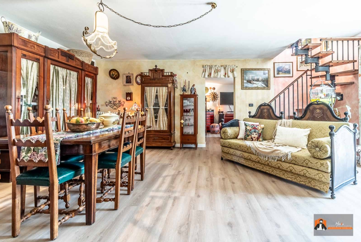 PORZIONE di VILLA in VENDITA con GIARDINO PRIVATO | MAGIONE, CASTEL SAN PIETRO TERME