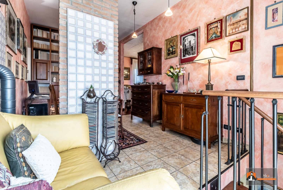 PORZIONE di VILLA in VENDITA con GIARDINO PRIVATO | MAGIONE, CASTEL SAN PIETRO TERME