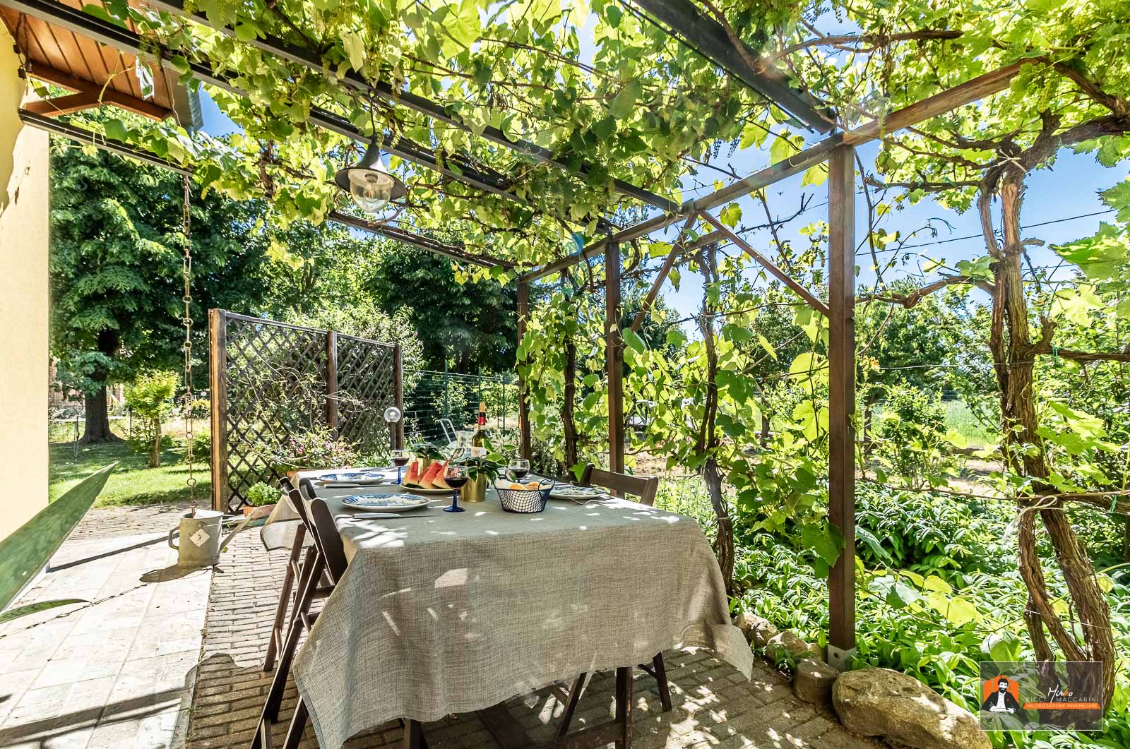 PORZIONE di VILLA in VENDITA con GIARDINO PRIVATO | MAGIONE, CASTEL SAN PIETRO TERME