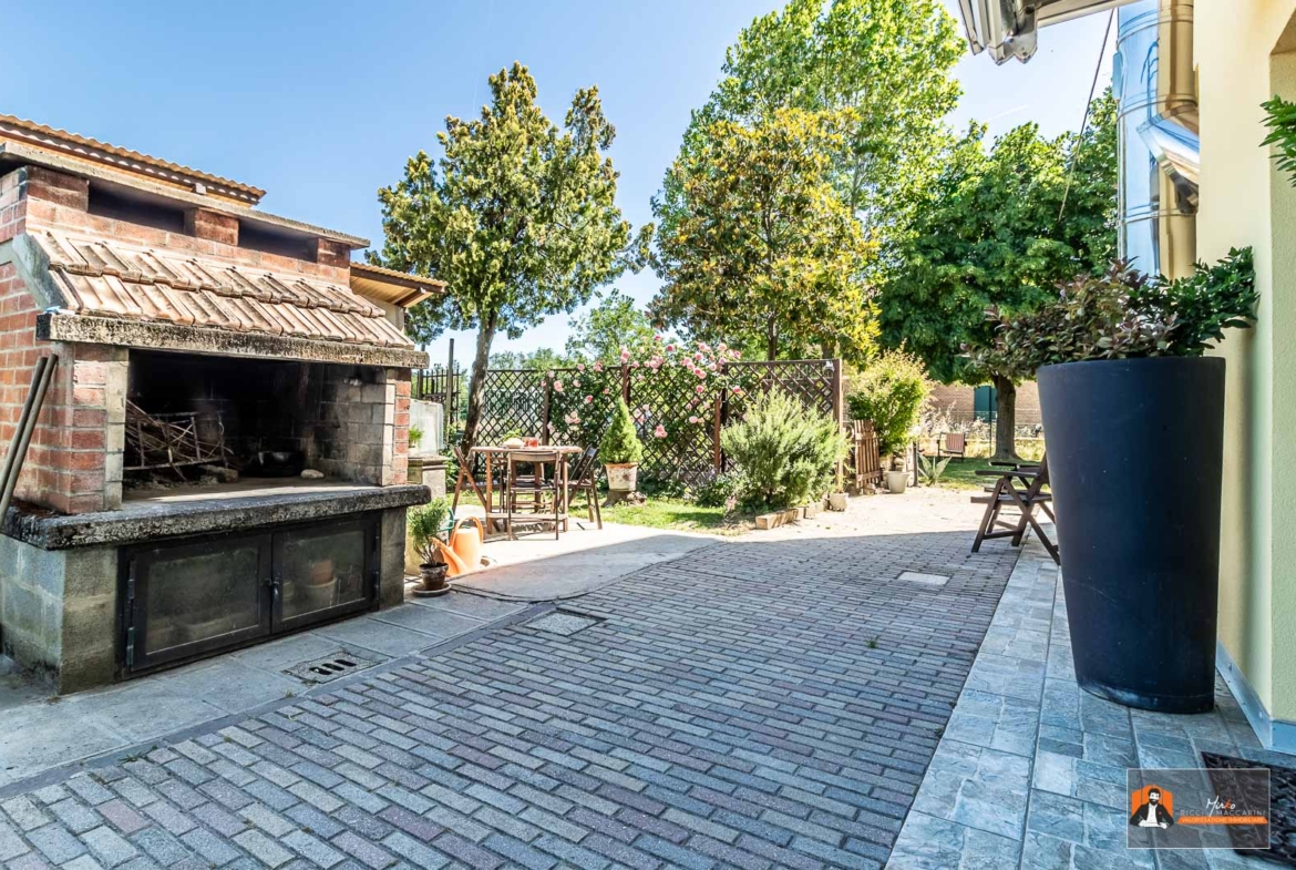 PORZIONE di VILLA in VENDITA con GIARDINO PRIVATO | MAGIONE, CASTEL SAN PIETRO TERME