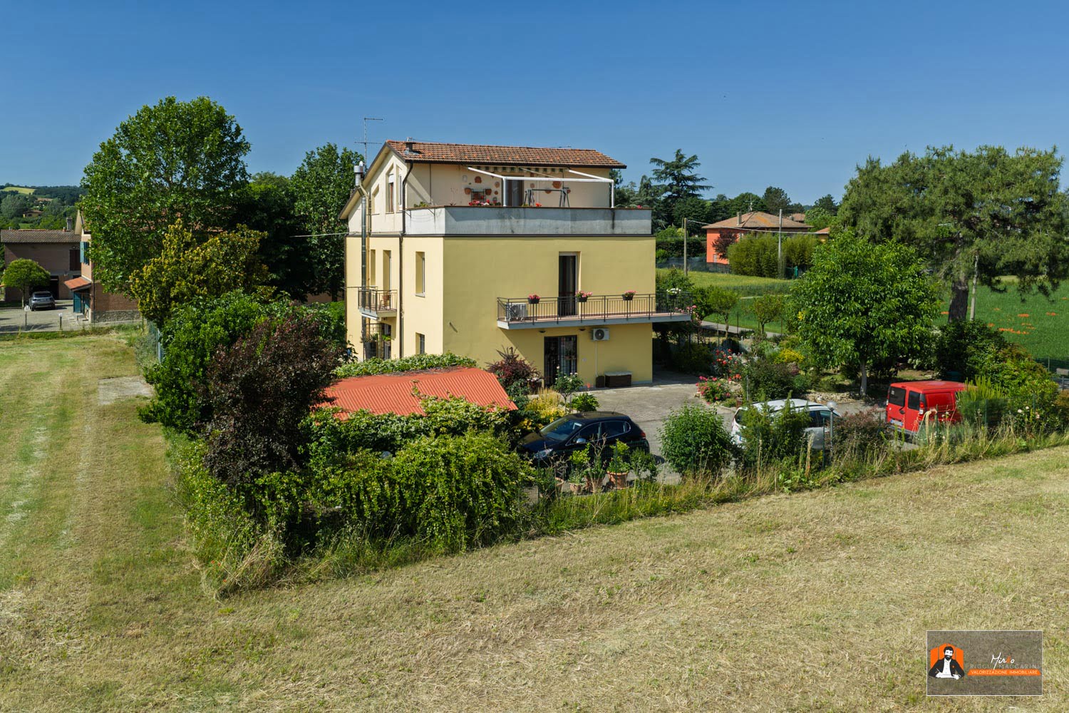 PORZIONE di VILLA in VENDITA con GIARDINO PRIVATO | MAGIONE, CASTEL SAN PIETRO TERME