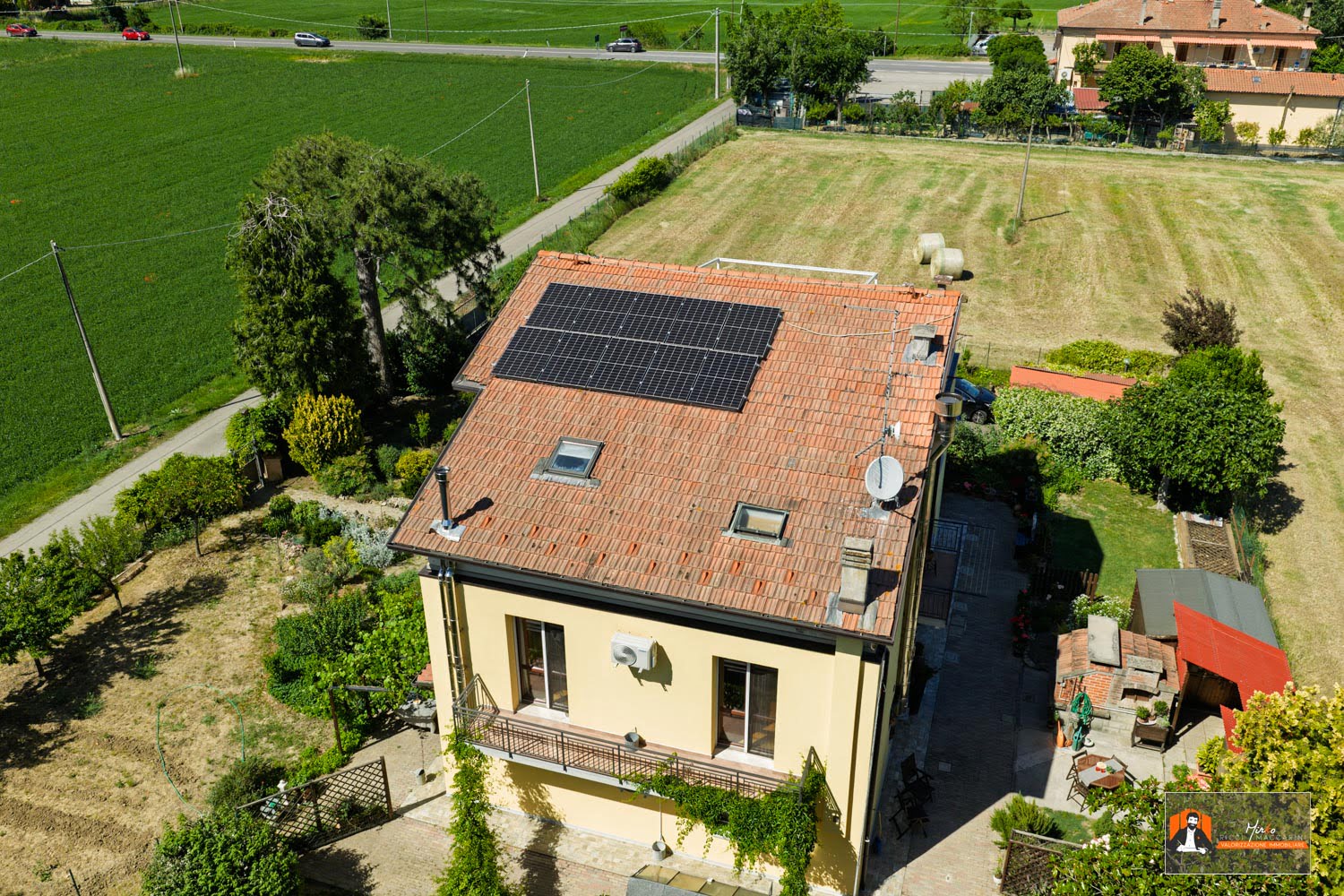 PORZIONE di VILLA in VENDITA con GIARDINO PRIVATO | MAGIONE, CASTEL SAN PIETRO TERME