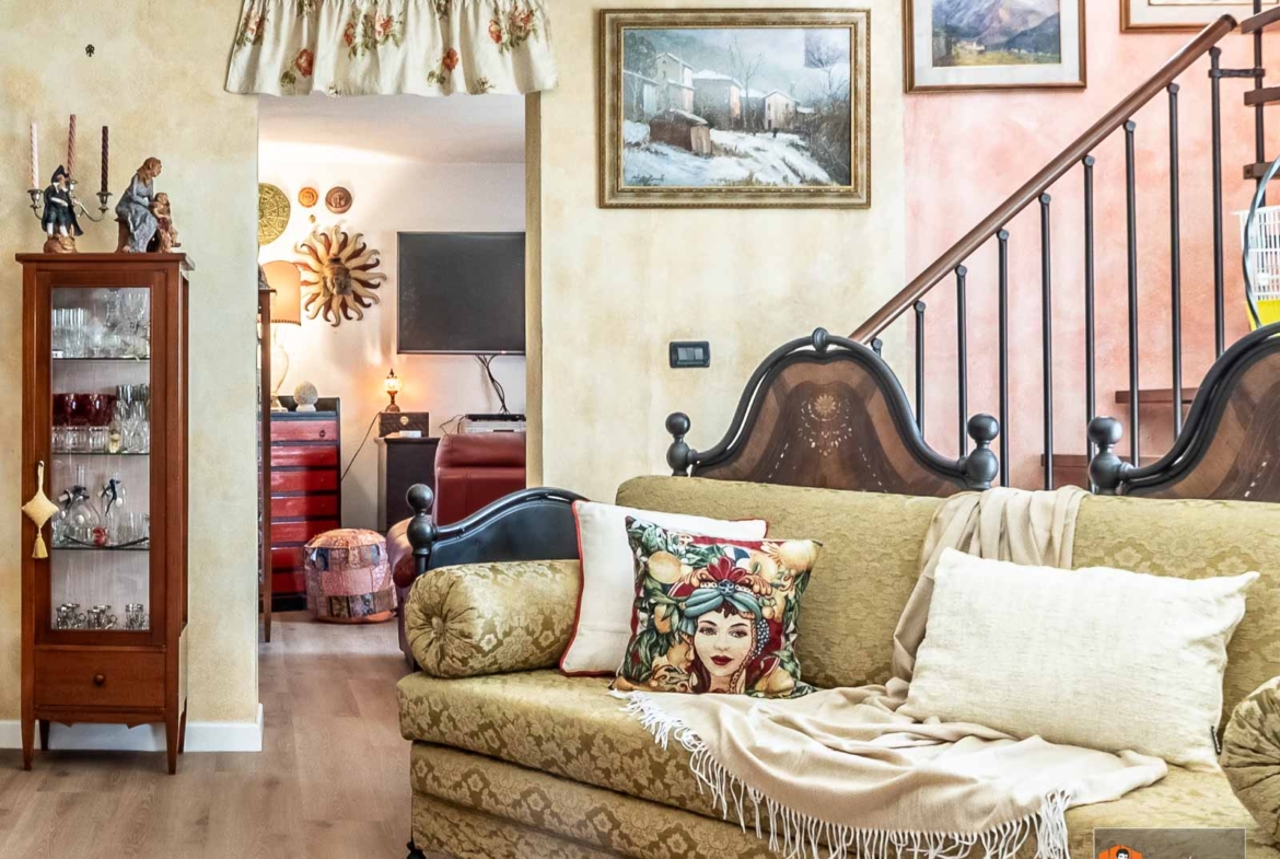 PORZIONE di VILLA in VENDITA con GIARDINO PRIVATO | MAGIONE, CASTEL SAN PIETRO TERME