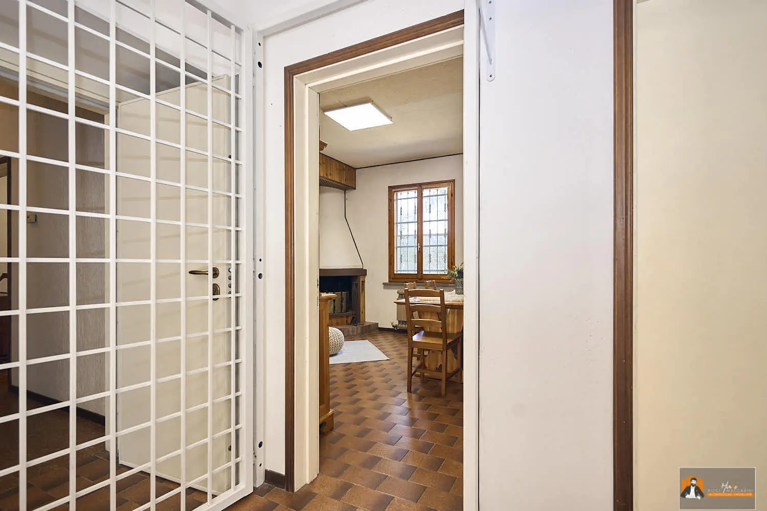 VILLA/CASA INDIPENDENTE in VENDITA a SAN GABRIELE DI BARICELLA | GIARDINO PRIVATO di 850MQ e PISCINA