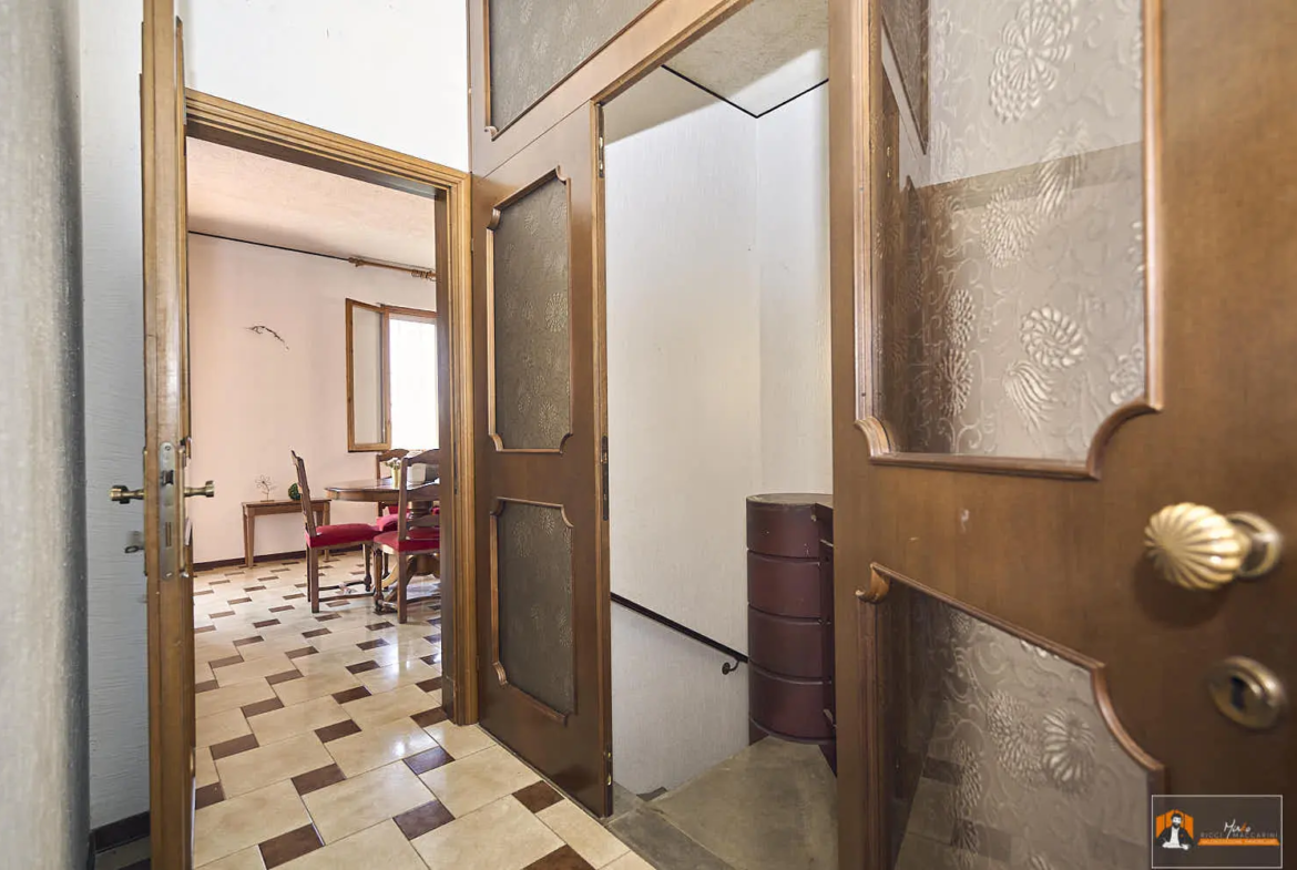 VILLA/CASA INDIPENDENTE in VENDITA a SAN GABRIELE DI BARICELLA | GIARDINO PRIVATO di 850MQ e PISCINA