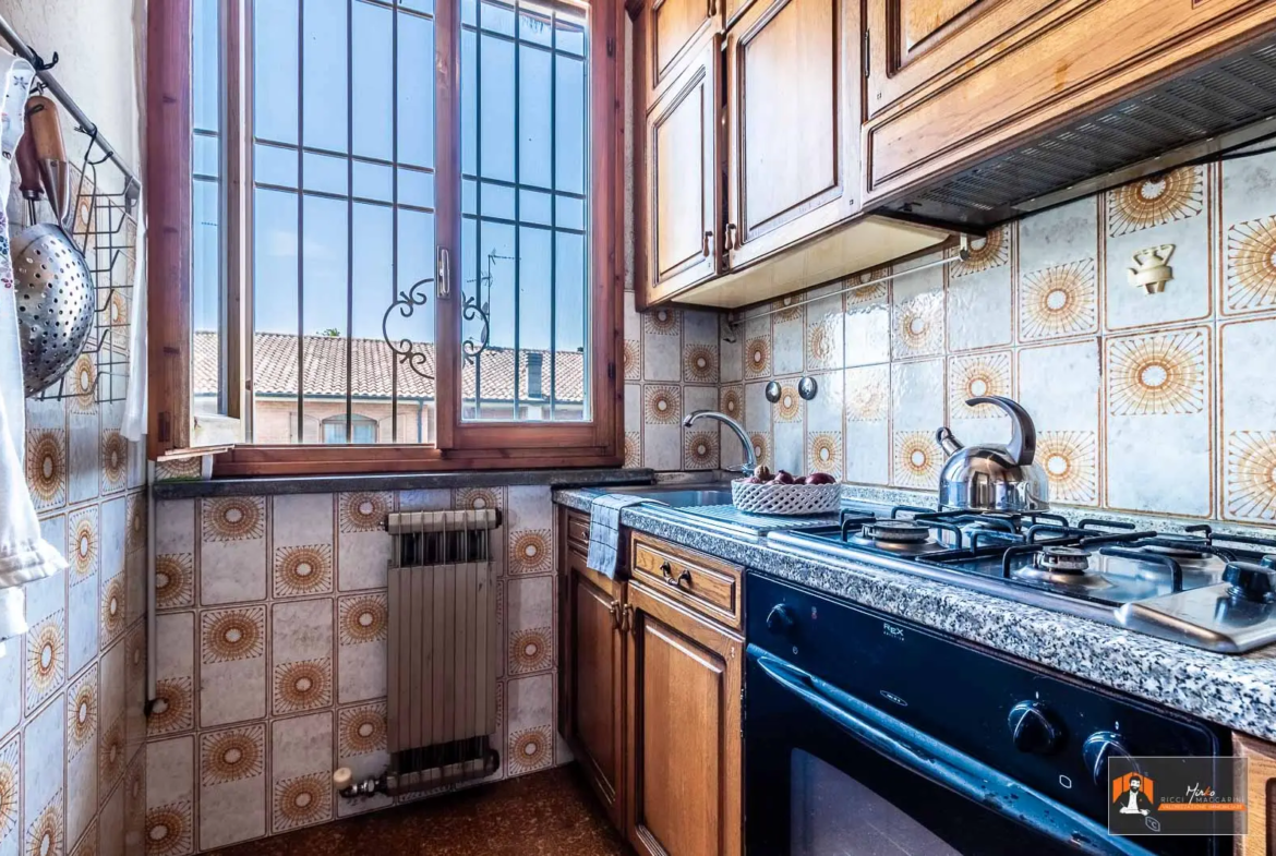 VILLA/CASA INDIPENDENTE in VENDITA a SAN GABRIELE DI BARICELLA | GIARDINO PRIVATO di 850MQ e PISCINA