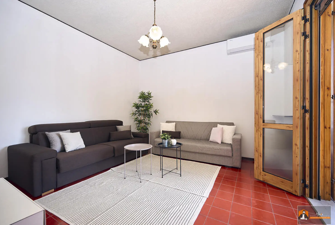 VILLA/CASA INDIPENDENTE in VENDITA a SAN GABRIELE DI BARICELLA | GIARDINO PRIVATO di 850MQ e PISCINA