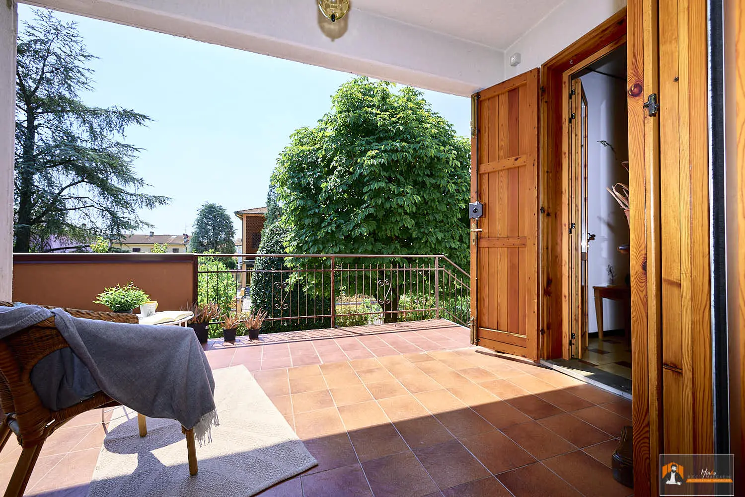 VILLA/CASA INDIPENDENTE in VENDITA a SAN GABRIELE DI BARICELLA | GIARDINO PRIVATO di 850MQ e PISCINA