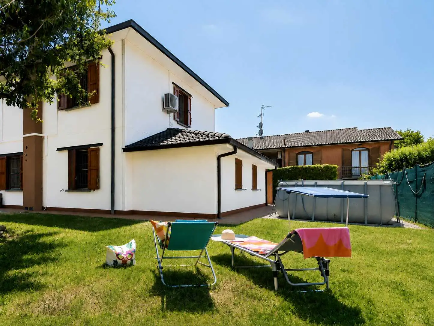 VILLA/CASA INDIPENDENTE in VENDITA a SAN GABRIELE DI BARICELLA | GIARDINO PRIVATO di 850MQ e PISCINA