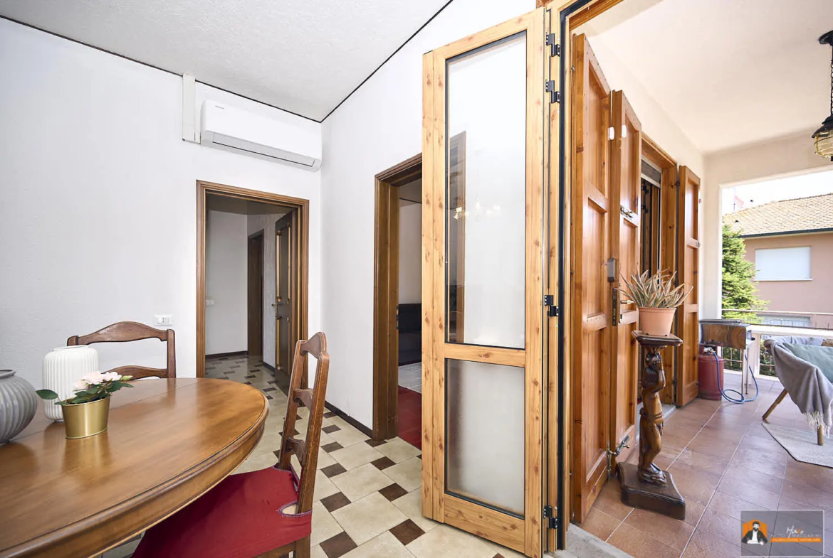 VILLA/CASA INDIPENDENTE in VENDITA a SAN GABRIELE DI BARICELLA | GIARDINO PRIVATO di 850MQ e PISCINA