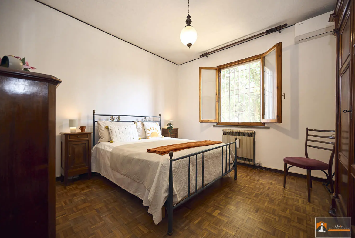 VILLA/CASA INDIPENDENTE in VENDITA a SAN GABRIELE DI BARICELLA | GIARDINO PRIVATO di 850MQ e PISCINA