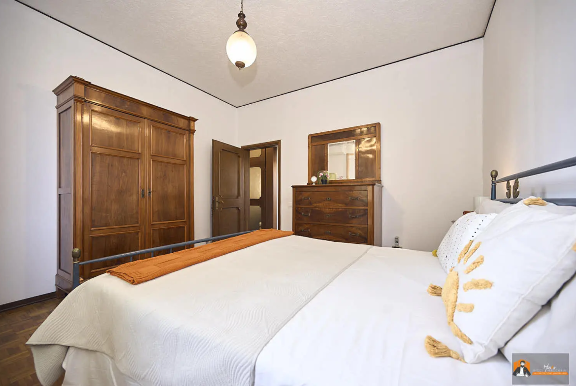VILLA/CASA INDIPENDENTE in VENDITA a SAN GABRIELE DI BARICELLA | GIARDINO PRIVATO di 850MQ e PISCINA