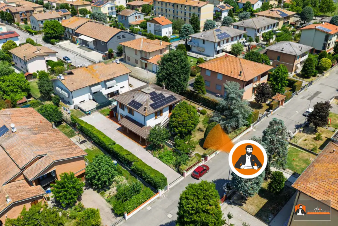 VILLA/CASA INDIPENDENTE in VENDITA a SAN GABRIELE DI BARICELLA | GIARDINO PRIVATO di 850MQ e PISCINA