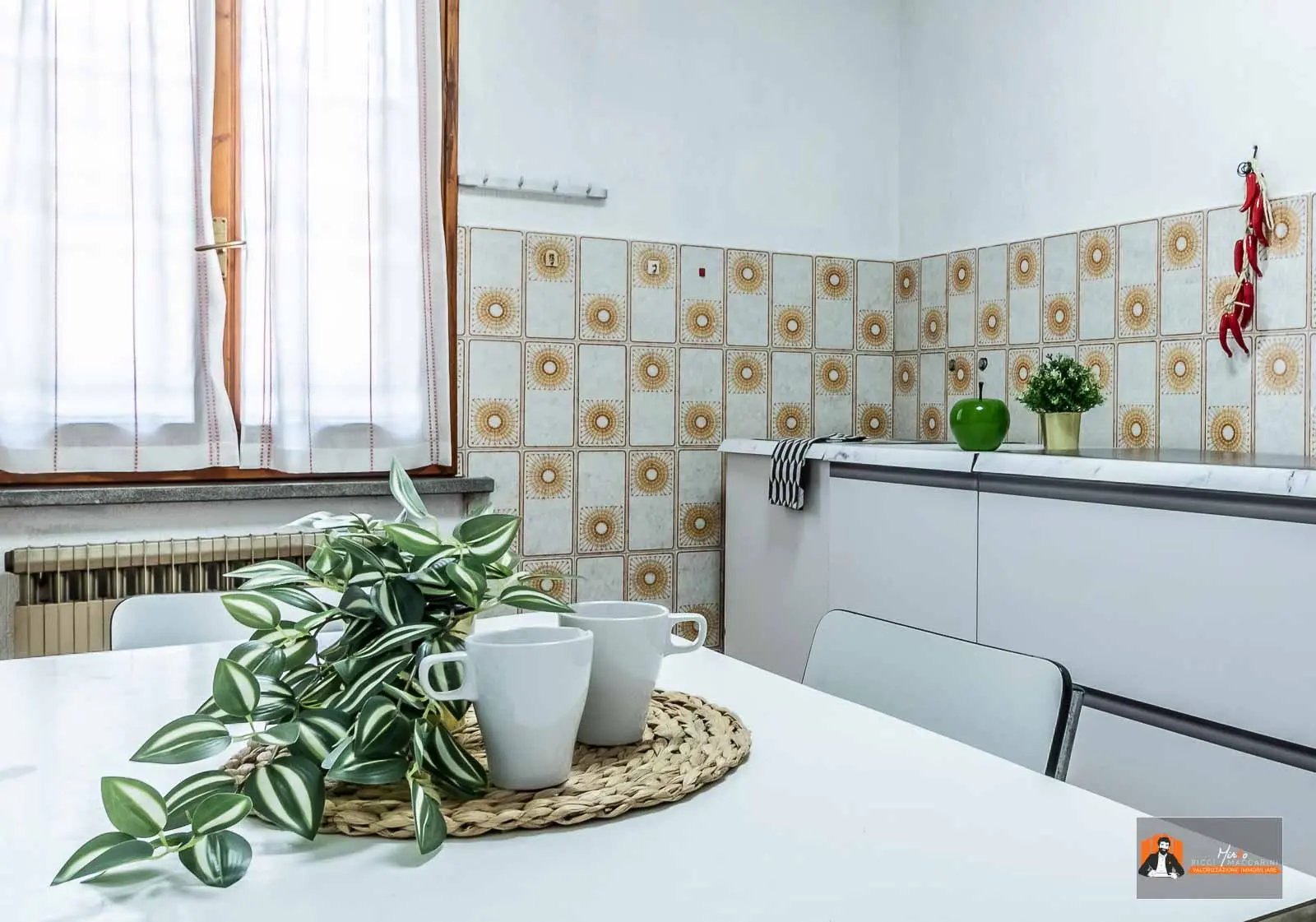 VILLA/CASA INDIPENDENTE in VENDITA a SAN GABRIELE DI BARICELLA | GIARDINO PRIVATO di 850MQ e PISCINA