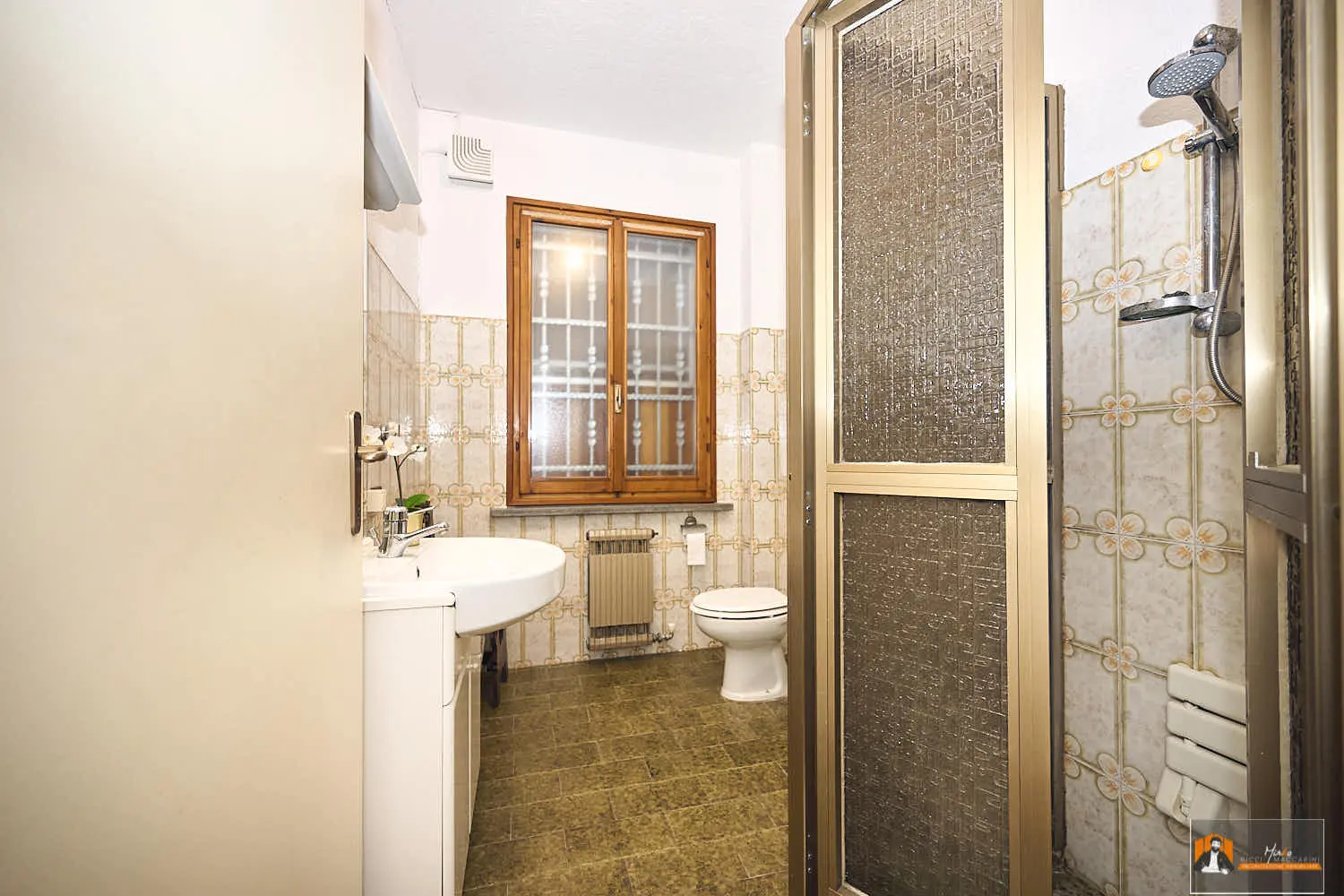 VILLA/CASA INDIPENDENTE in VENDITA a SAN GABRIELE DI BARICELLA | GIARDINO PRIVATO di 850MQ e PISCINA